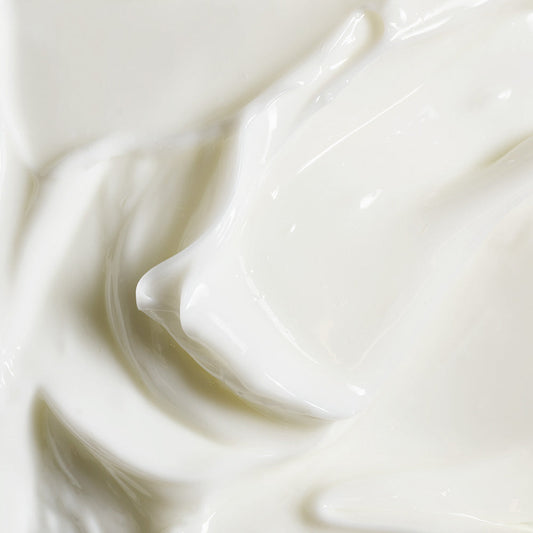 Kerge taastav Palsam kahjustatud ja kuivadele juustele